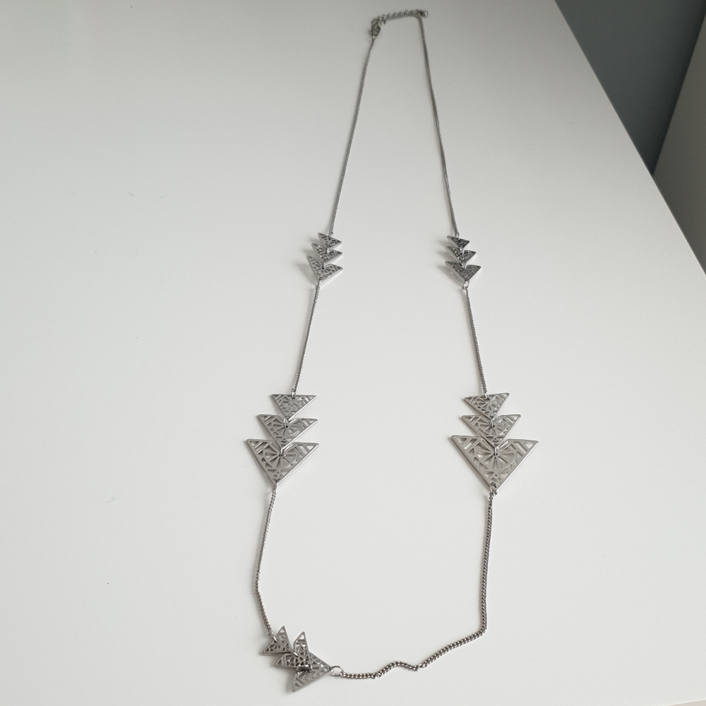 Long triangular necklace